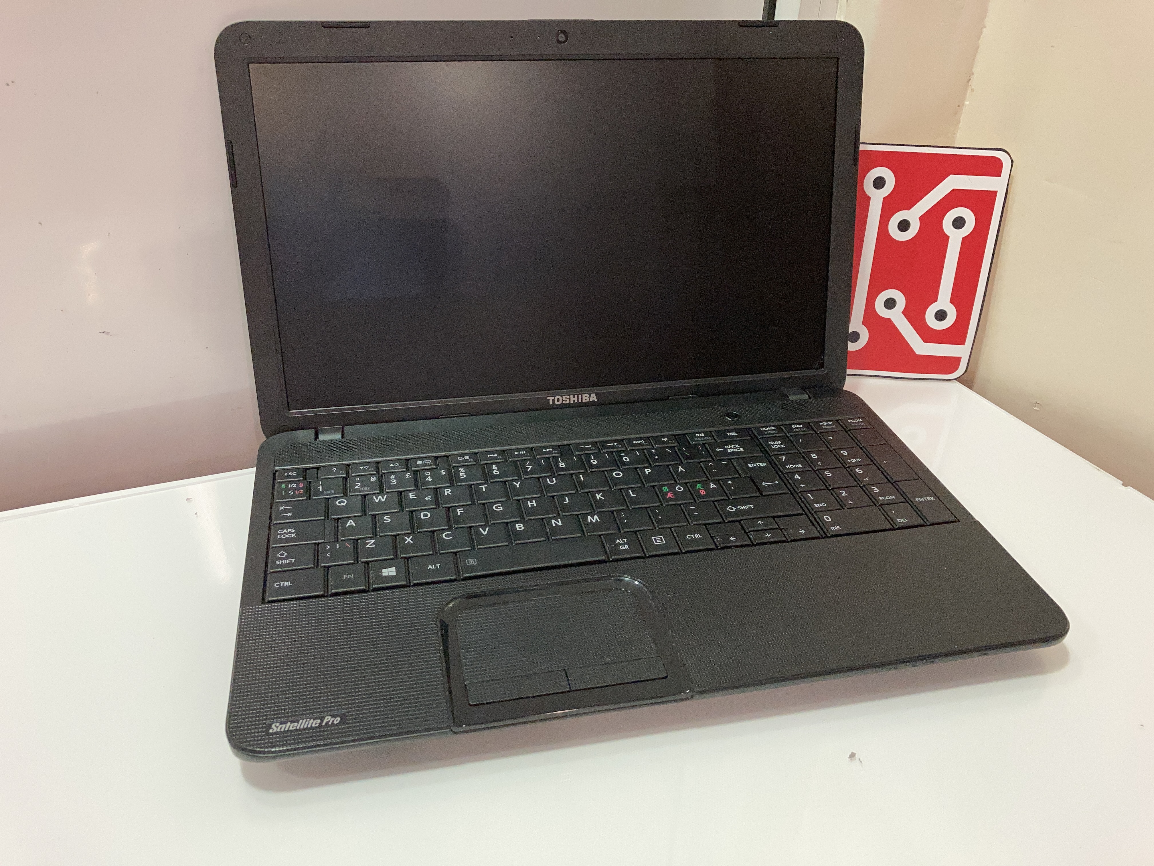 Toshiba C850 - Grau C